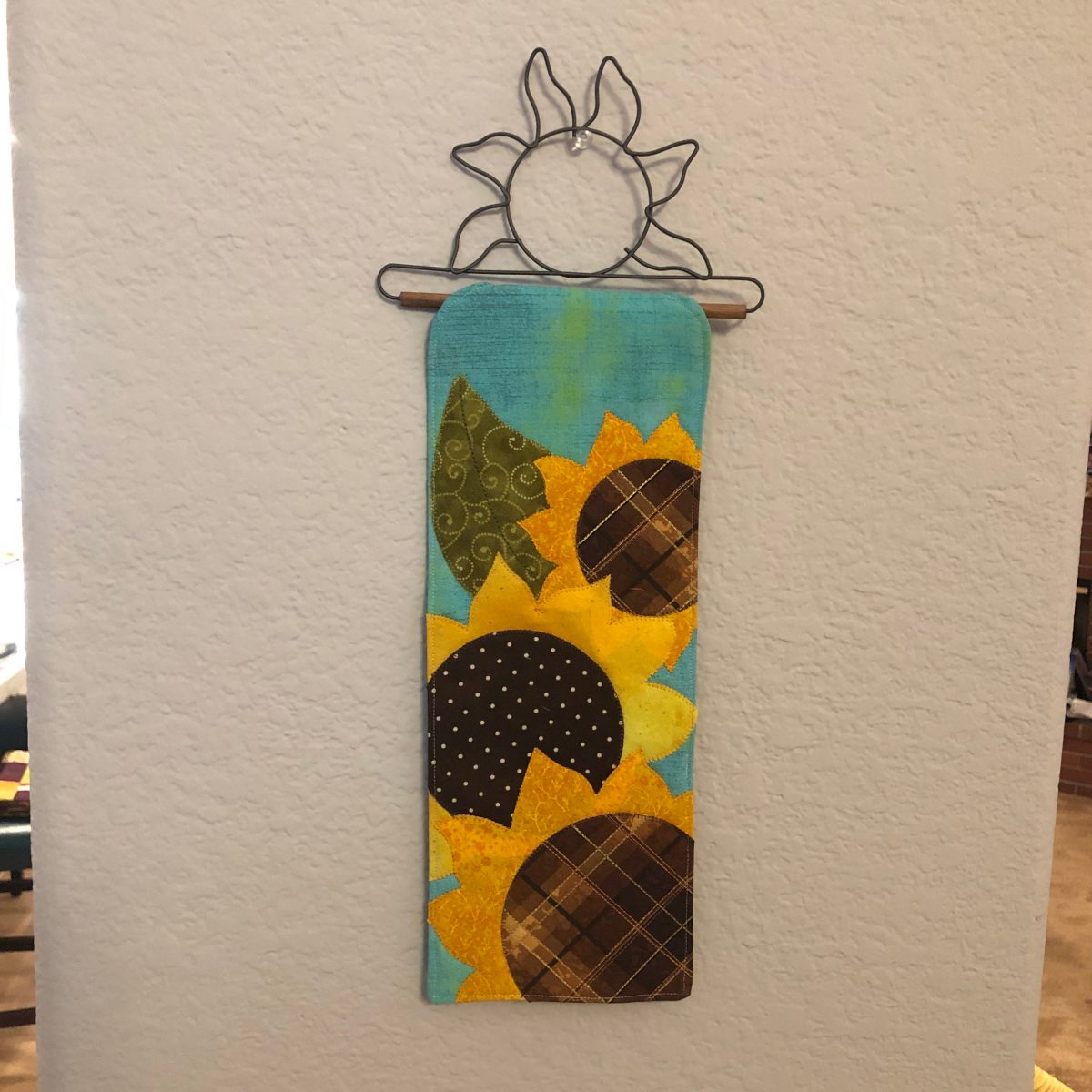 Quilt Diary:  Sunflower Finish and July OMG