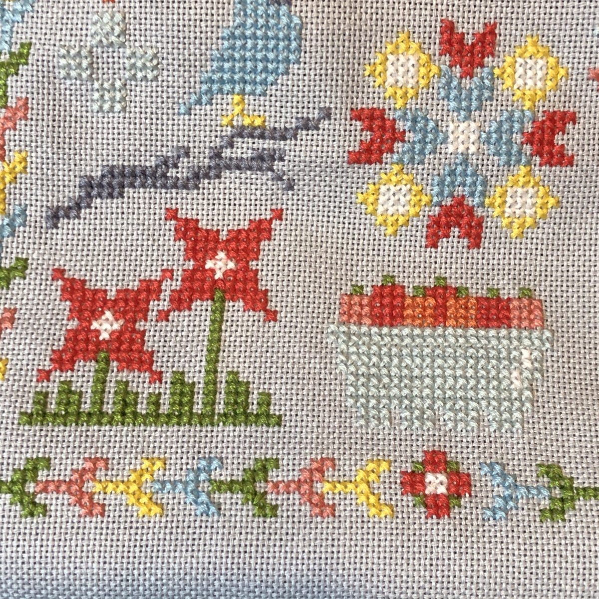 CROSS STITCH DIARY:  September Starts and Finishes